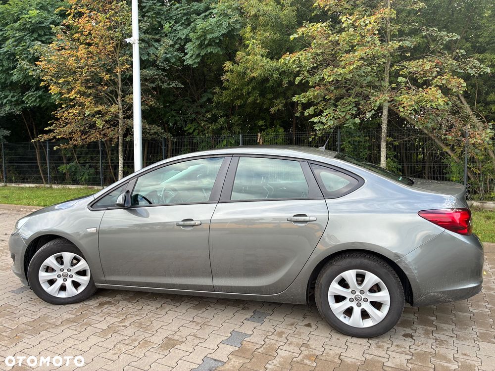 Opel Astra 1.4 T Active - 4
