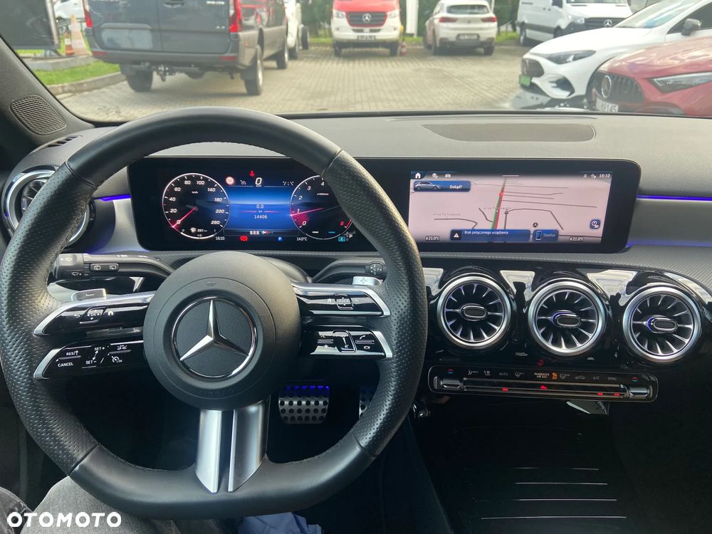 Mercedes-Benz Klasa A 200 AMG Line 7G-DCT - 11