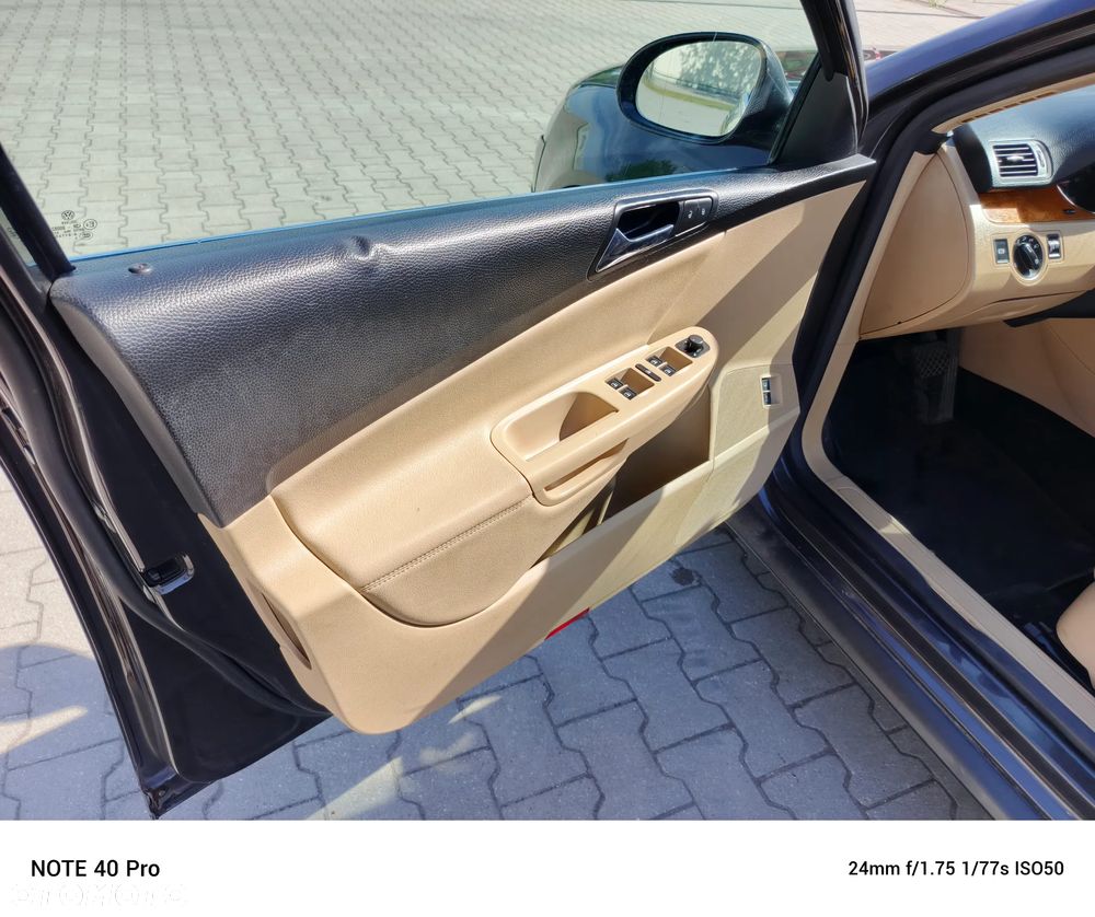 Volkswagen Passat 2.0 TDI DPF Sportline DSG - 18