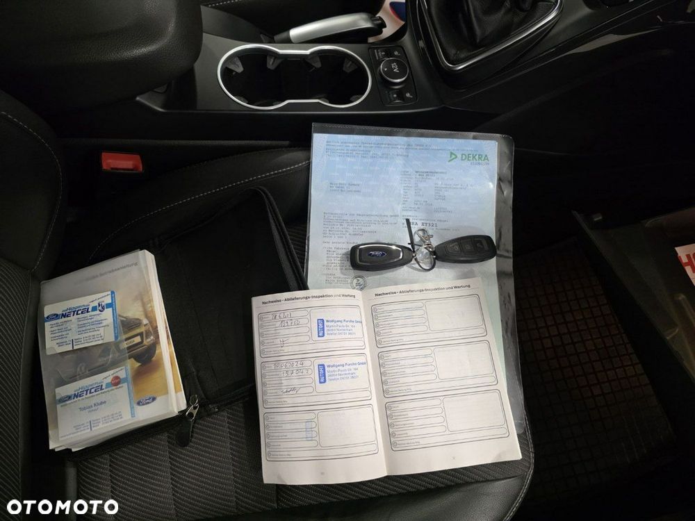 Ford Kuga 2.0 TDCi 4x4 Titanium - 27