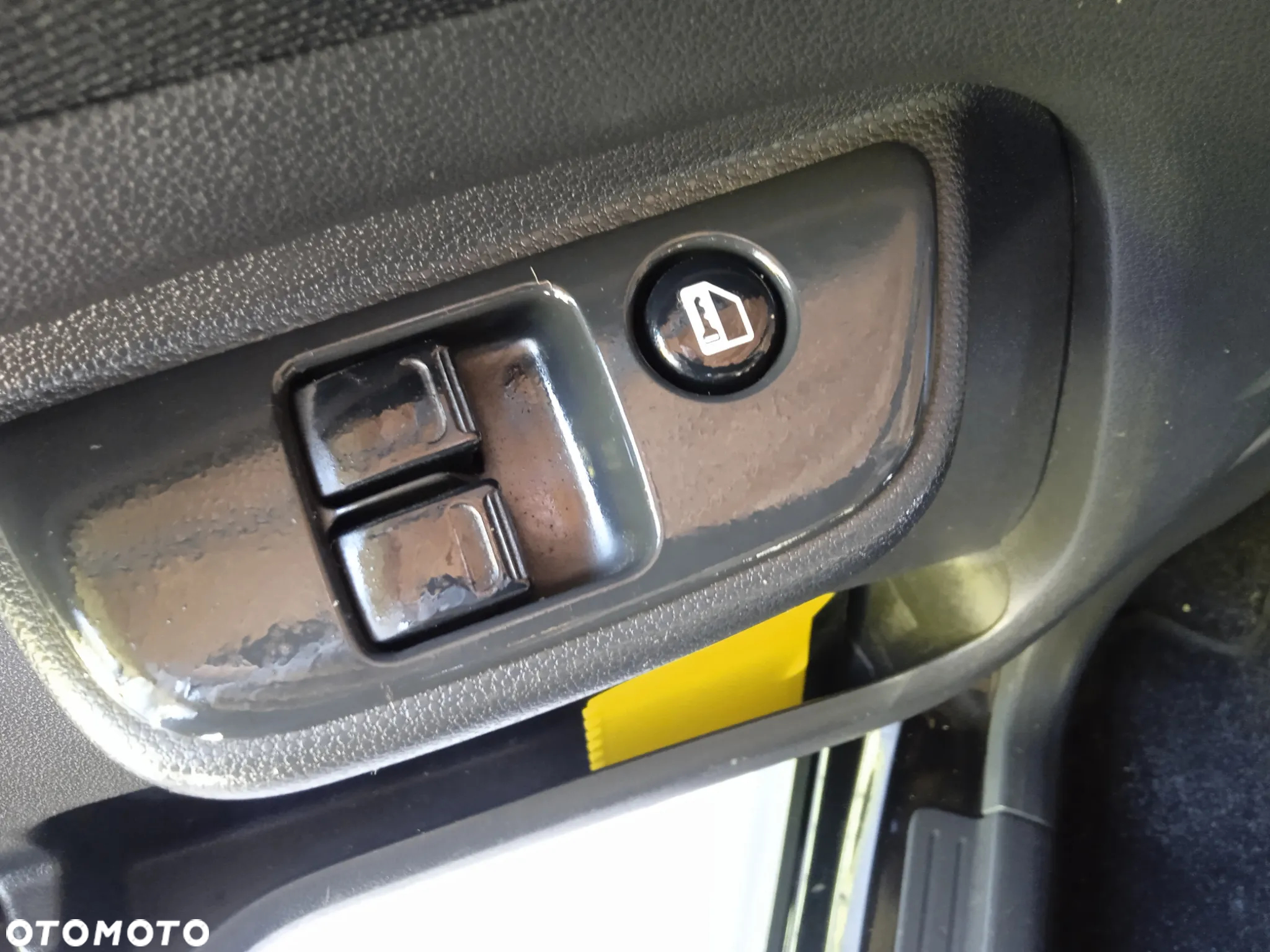 Suzuki Ignis - 11