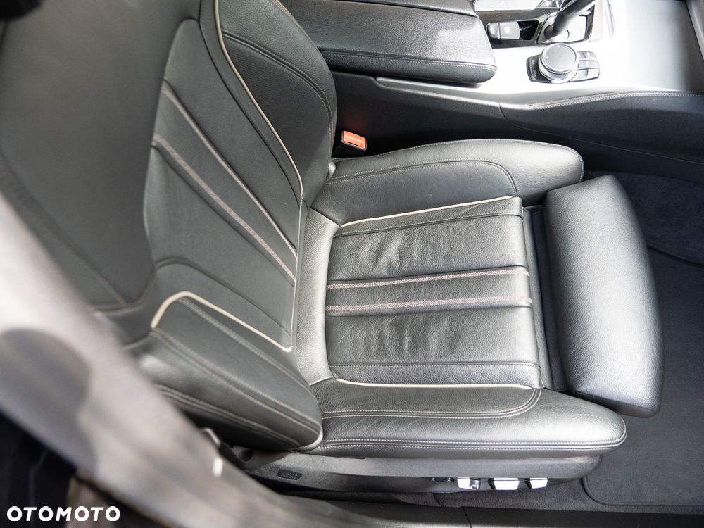 BMW Seria 5 530d xDrive M Sport sport - 32