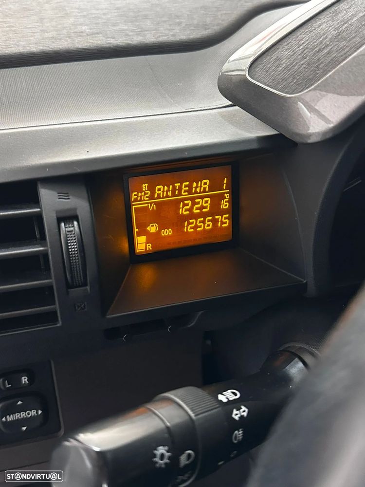 Toyota iQ 1.0 VVT-i Essential+AC - 10