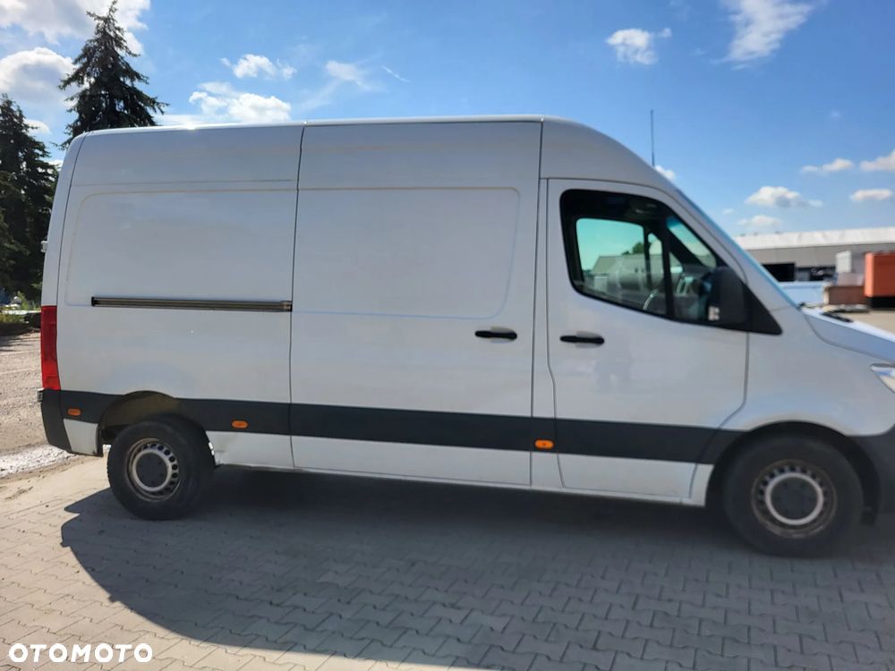 Mercedes-Benz Sprinter - 8