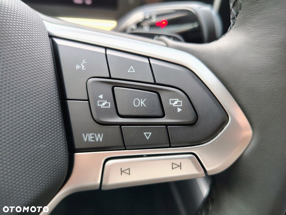 Volkswagen Passat - 16