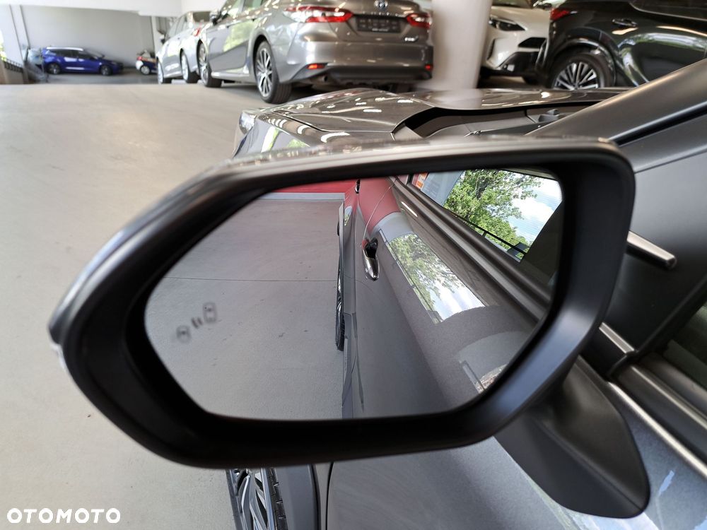 Toyota Yaris Cross Hybrid 1.5 Executive AWD - 36