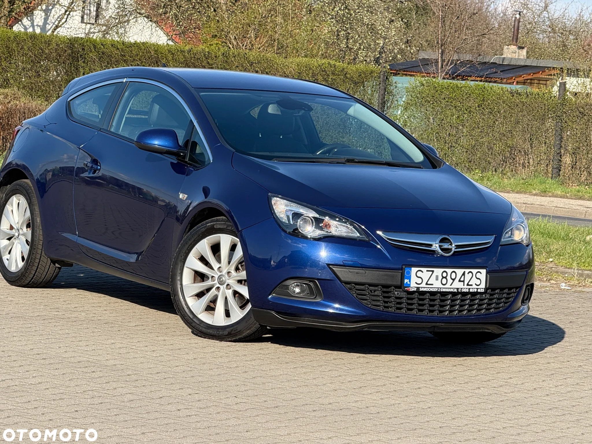 Opel Astra IV GTC 1.6 CDTI Enjoy S&S - 10
