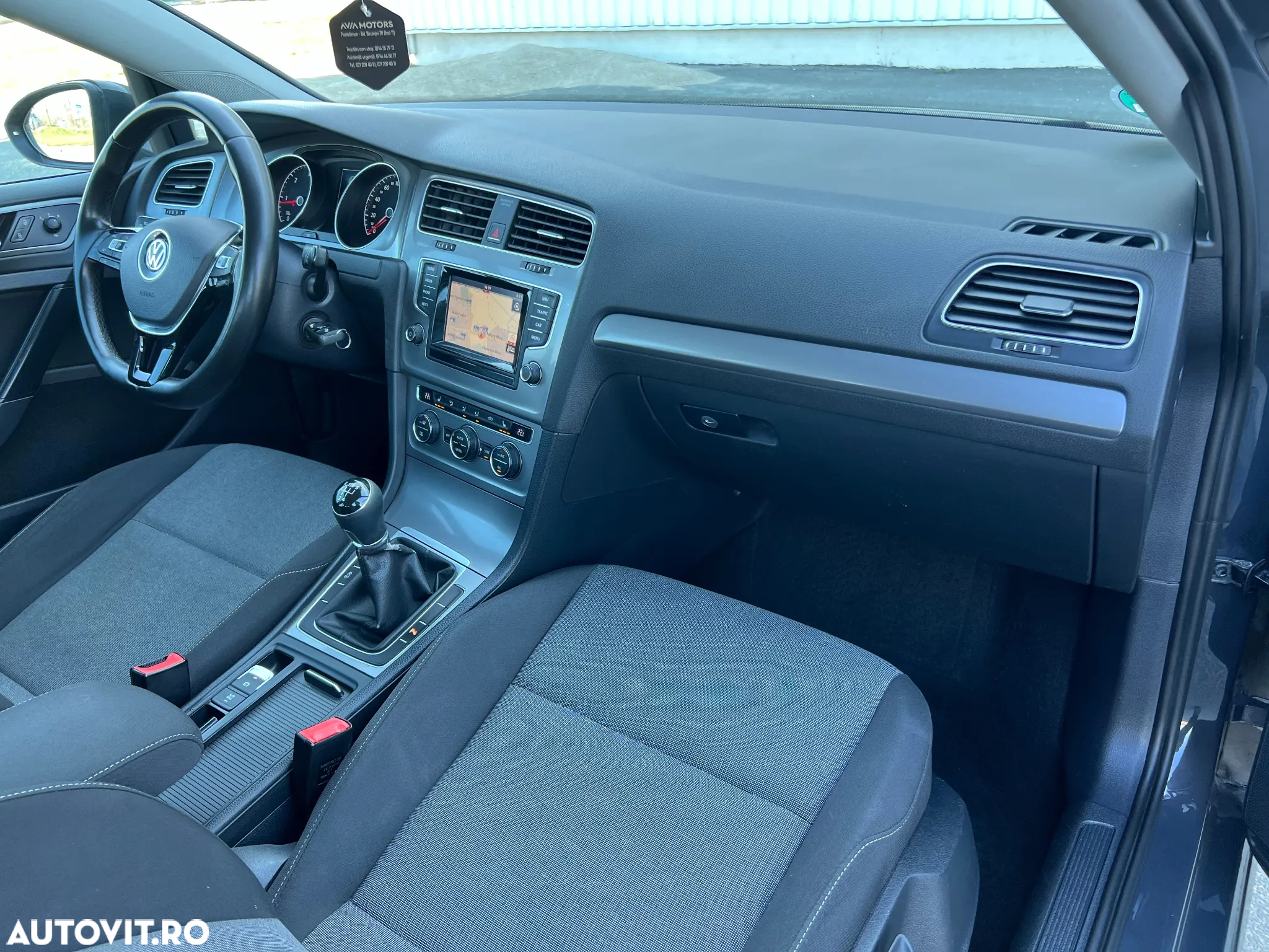 Volkswagen Golf 1.6 TDI BlueMotion Trendline - 32