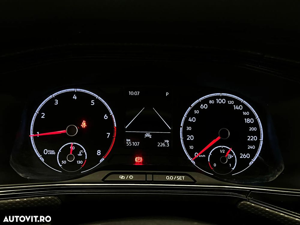 Volkswagen T-Cross - 13