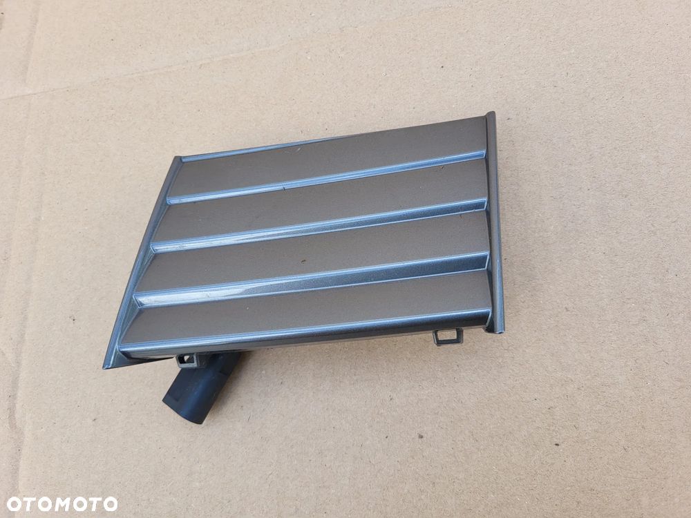 ZASLEPKA ATRAPY AUDI E TRON 4KE 4KE853949B - 2