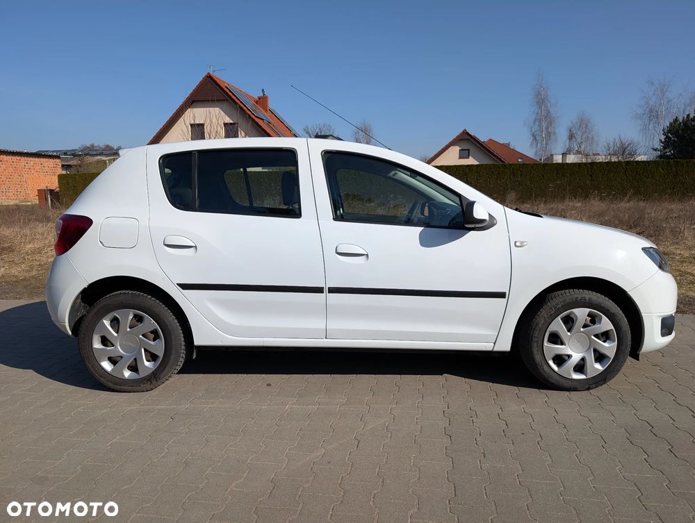 Dacia Sandero 1.2 16V Laureate - 3