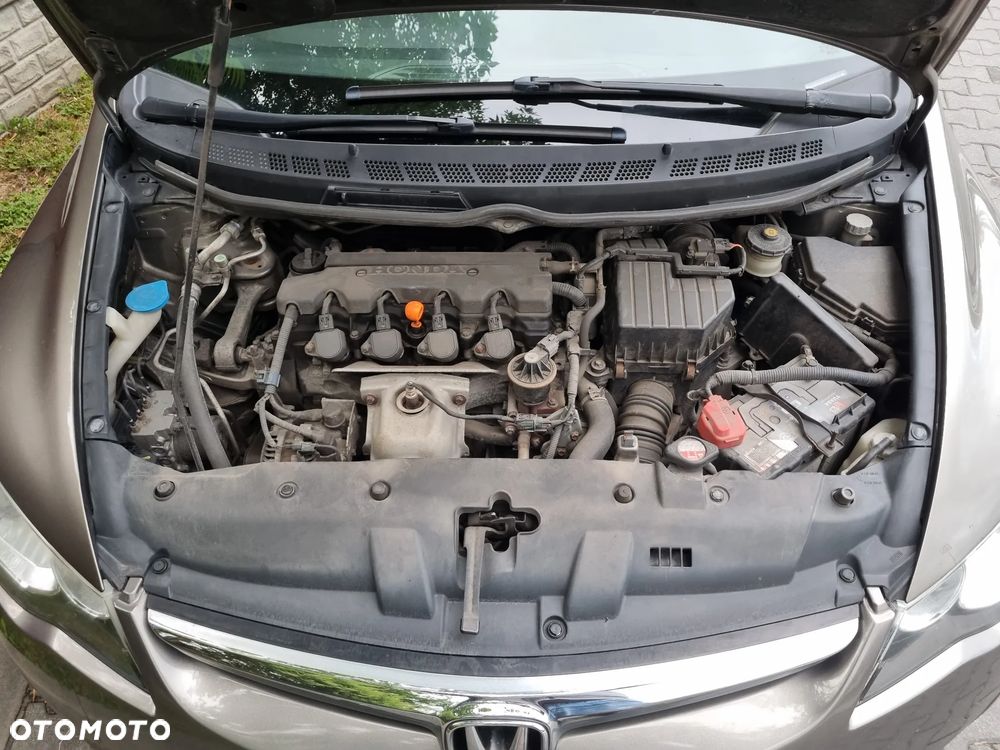 Honda Civic 1.8 Executive - 34