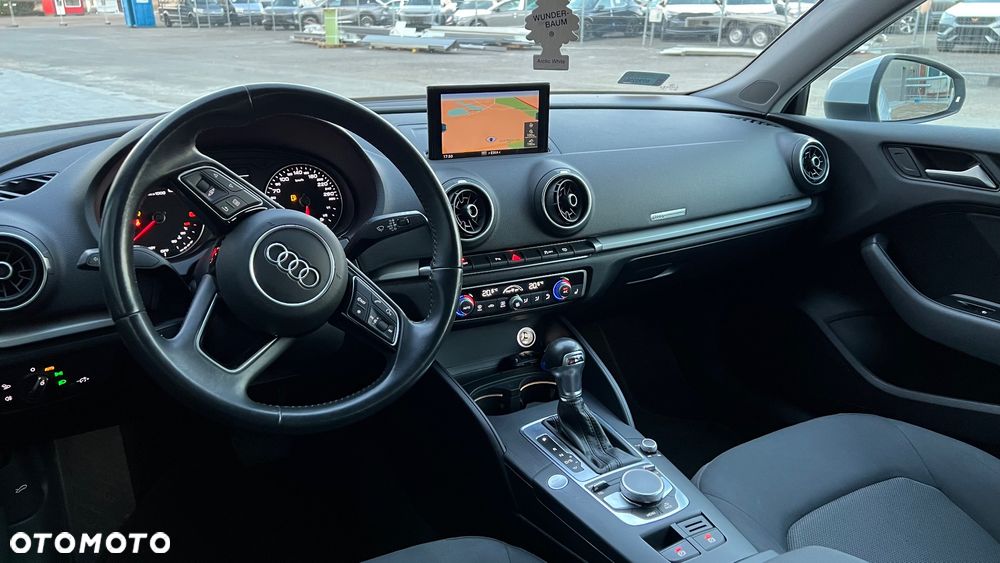 Audi A3 Sportback 1.5 TFSI S tronic - 12