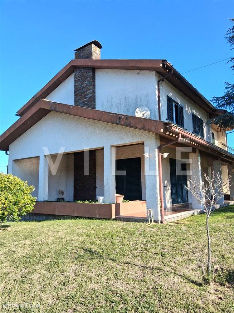 Moradia T5 isolada, Valongo do Vouga, Águeda, Aveiro, com anexos, jard - Grande imagem: 5/55