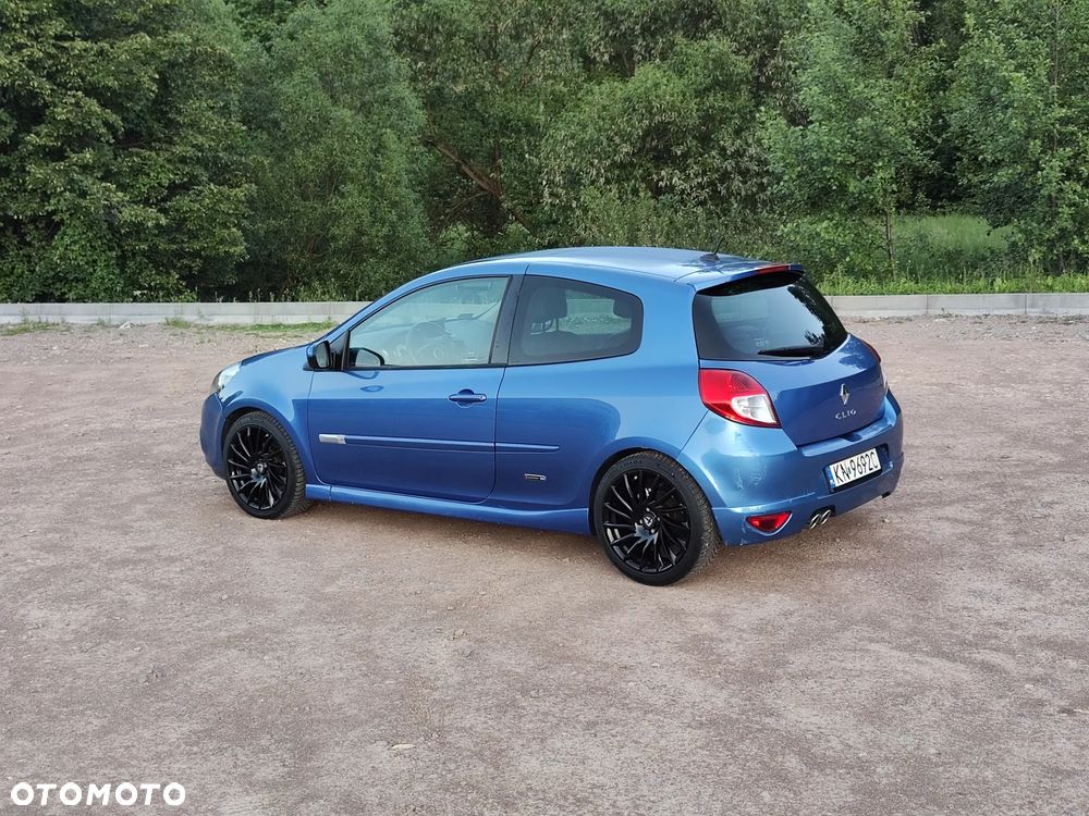Renault Clio 1.5 dCi 105 FAP Gordini - 8