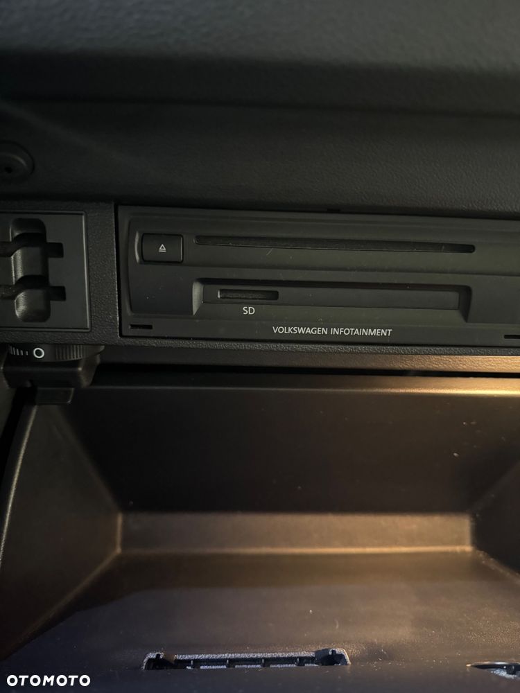 Volkswagen Tiguan - 33
