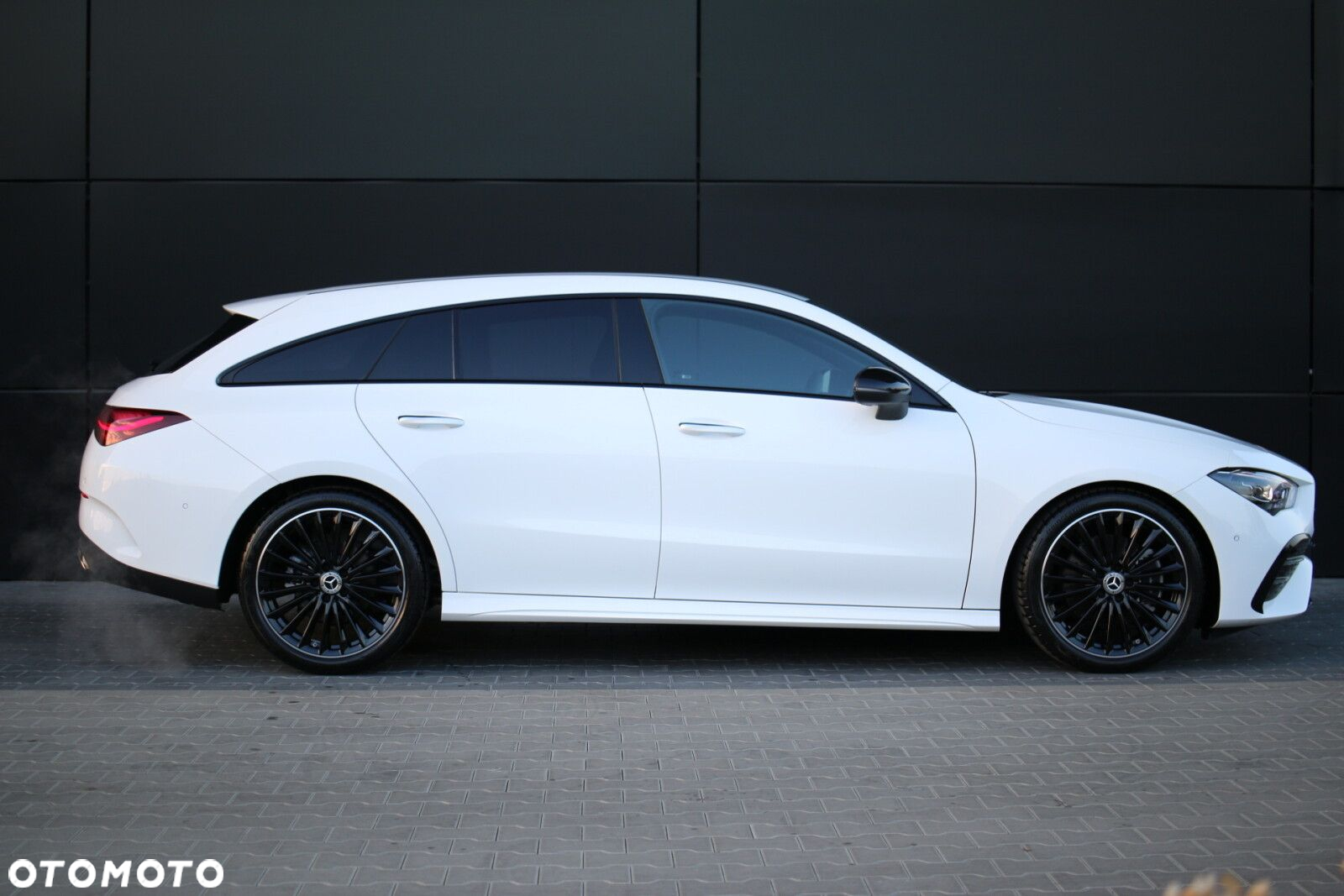Mercedes-Benz CLA - 5