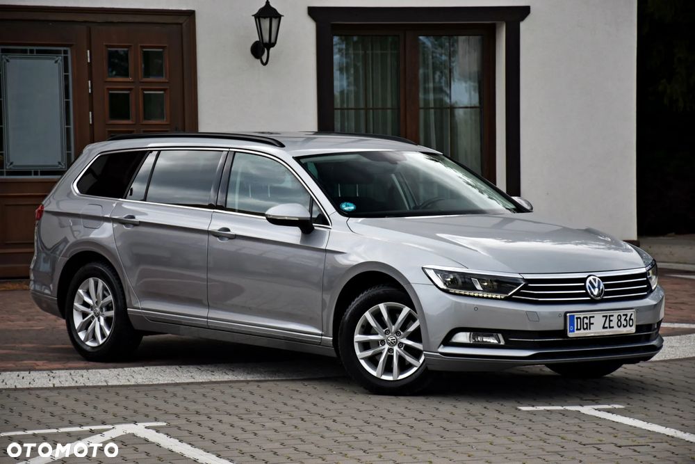 Volkswagen Passat 2.0 TDI SCR DSG Comfortline - 4