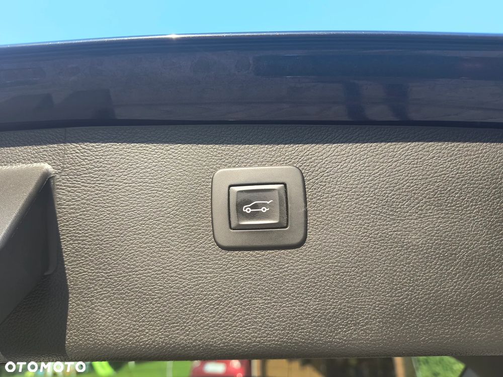 Opel Astra 1.6 CDTI Elite S&S - 25
