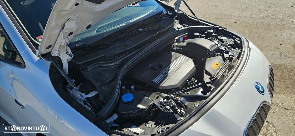 BMW 225xe Active Tourer - 5