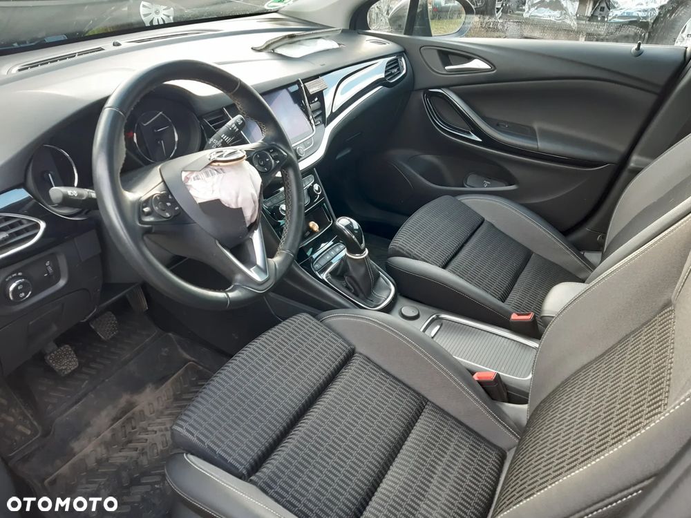 Opel Astra 1.2 Turbo Business Elegance - 12