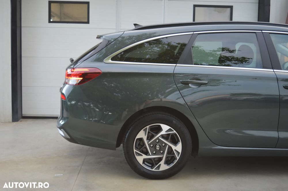 Hyundai i30 1.5 96CP M/T Highway - 17