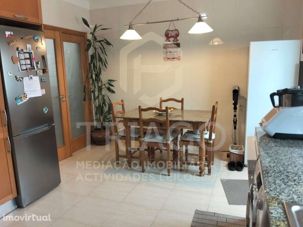 Fantástica Moradia com Garagem e Sótão - Centro Samora Correia - Grande imagem: 3/26