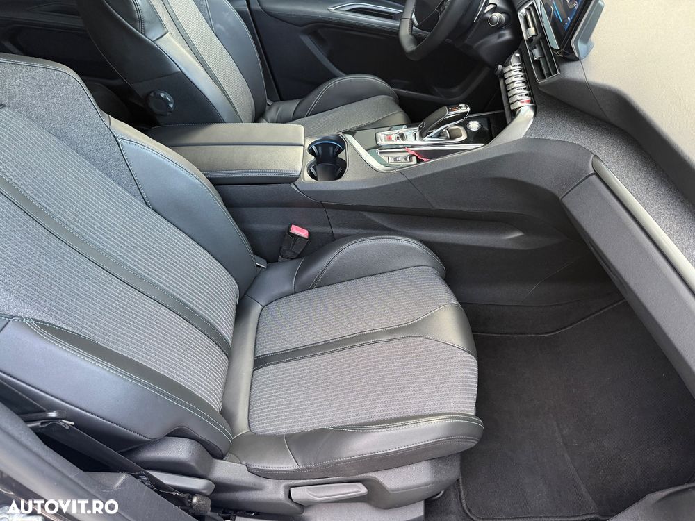Peugeot 3008 BlueHDi 130 Stop & Start EAT8 Allure - 25
