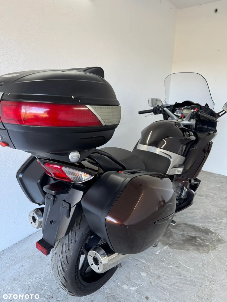 Yamaha FJR - 22