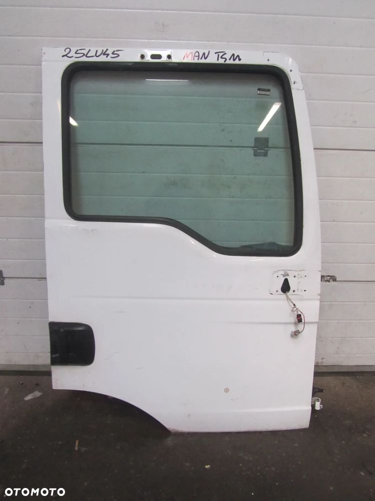 MAN TGM drzwi prawy przód - 1