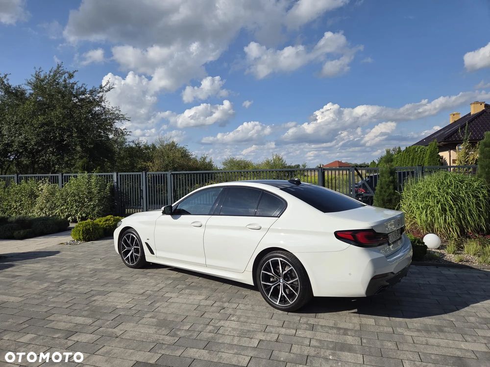 BMW Seria 5 520d xDrive - 2