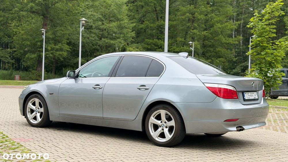 BMW Seria 5 520i - 14