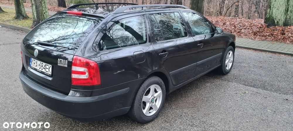 Skoda Octavia 1.6 Combi - 6