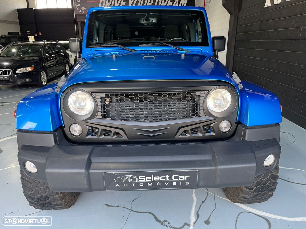 Jeep Wrangler Unlimited 2.8 CRD DPF Auto Sport - 3