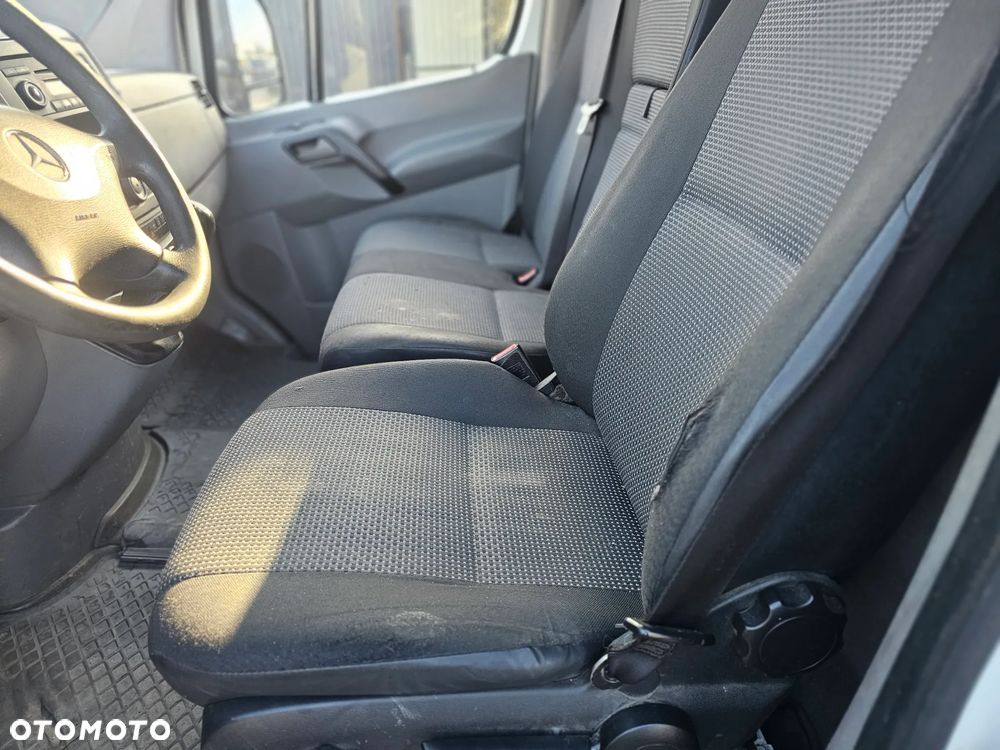 Mercedes-Benz Sprinter - 9