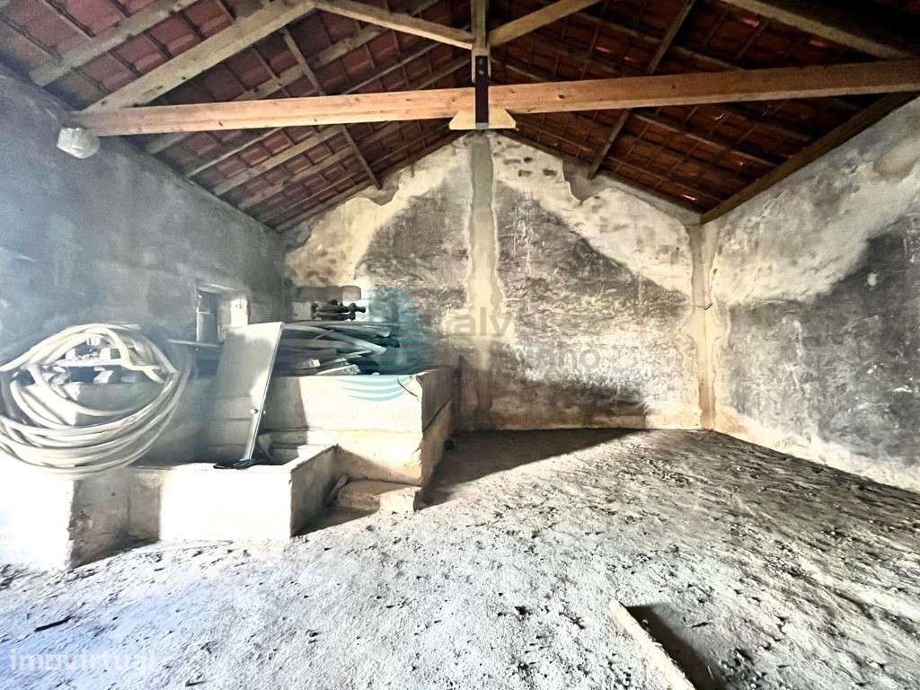 Adega localizada em Sobral do Parelhão, perto do Carvalhal - Grande imagem: 3/9