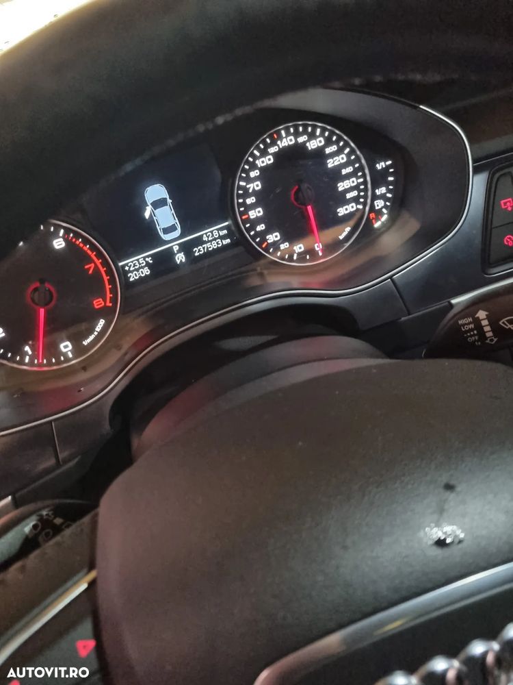Audi A6 Sportback e-tron 3.0 TFSI Quattro S-Tronic - 8