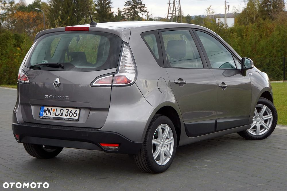Renault Scenic 1.6 16V 110 TomTom Edition - 19