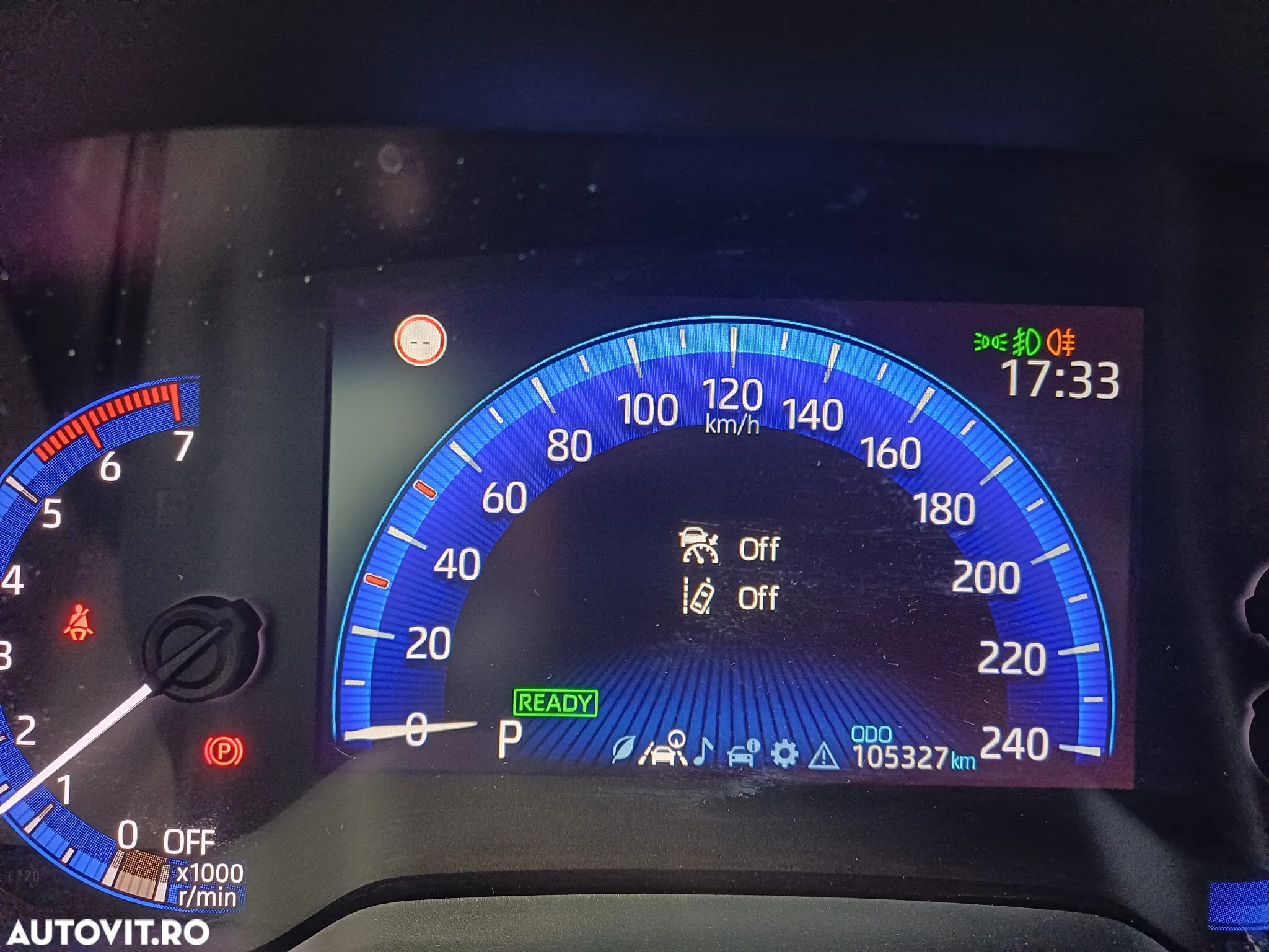 Toyota Corolla Sedan 1.8 HSD Dynamic - 14