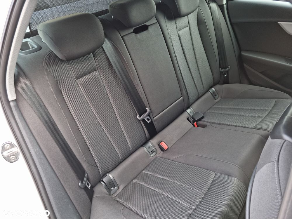 Audi A4 ver-avant-2-0-tdi-s-tronic - 6