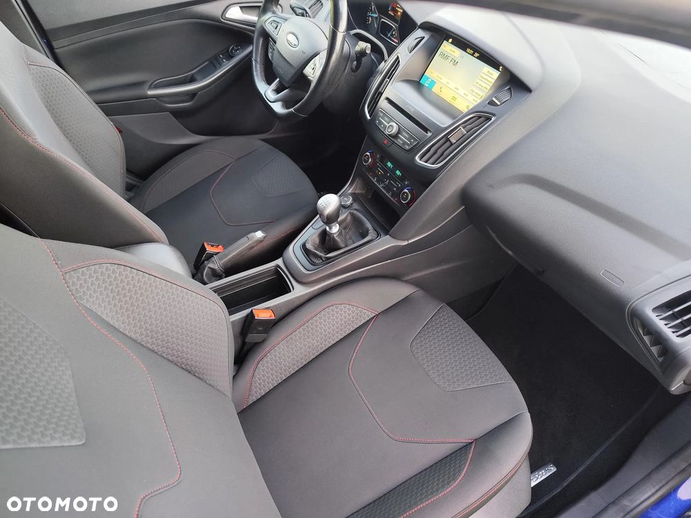 Ford Focus - 24
