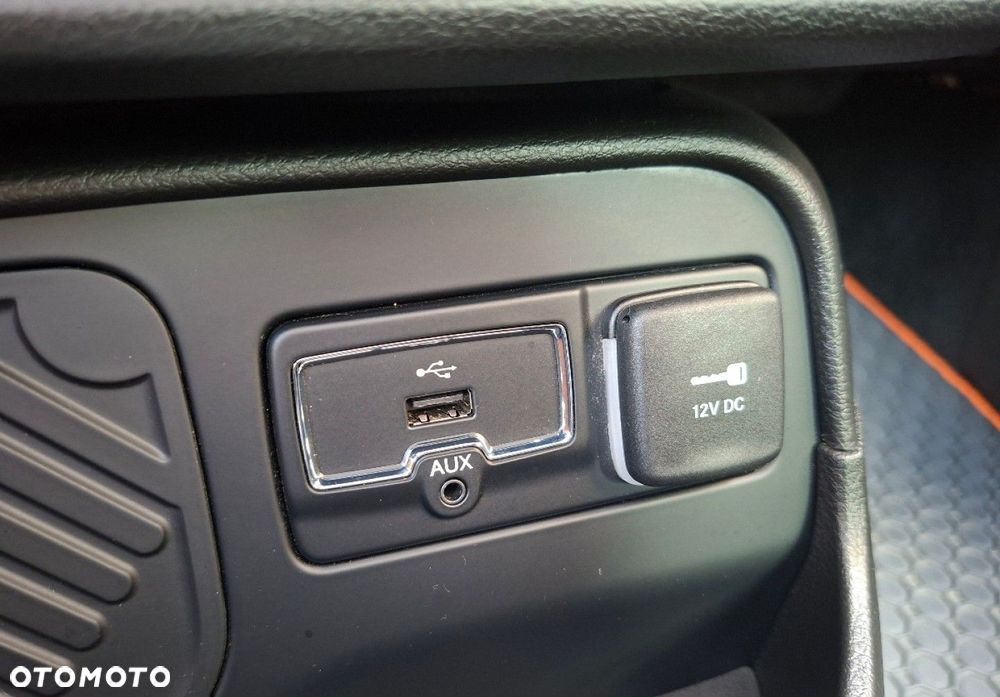 Jeep Renegade - 33