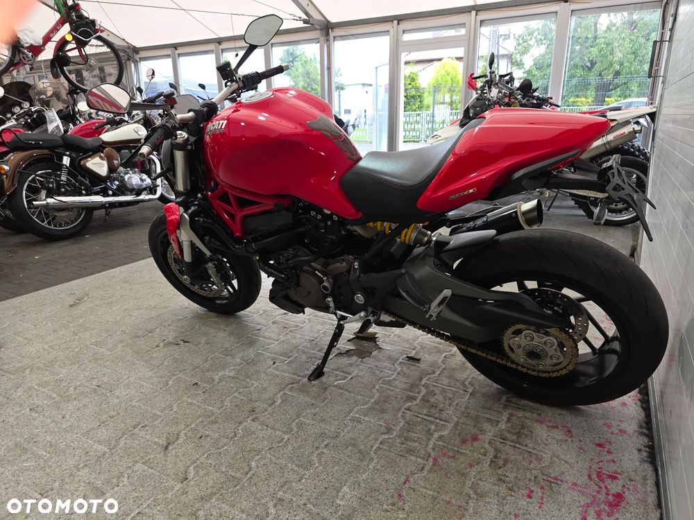 Ducati Monster - 9