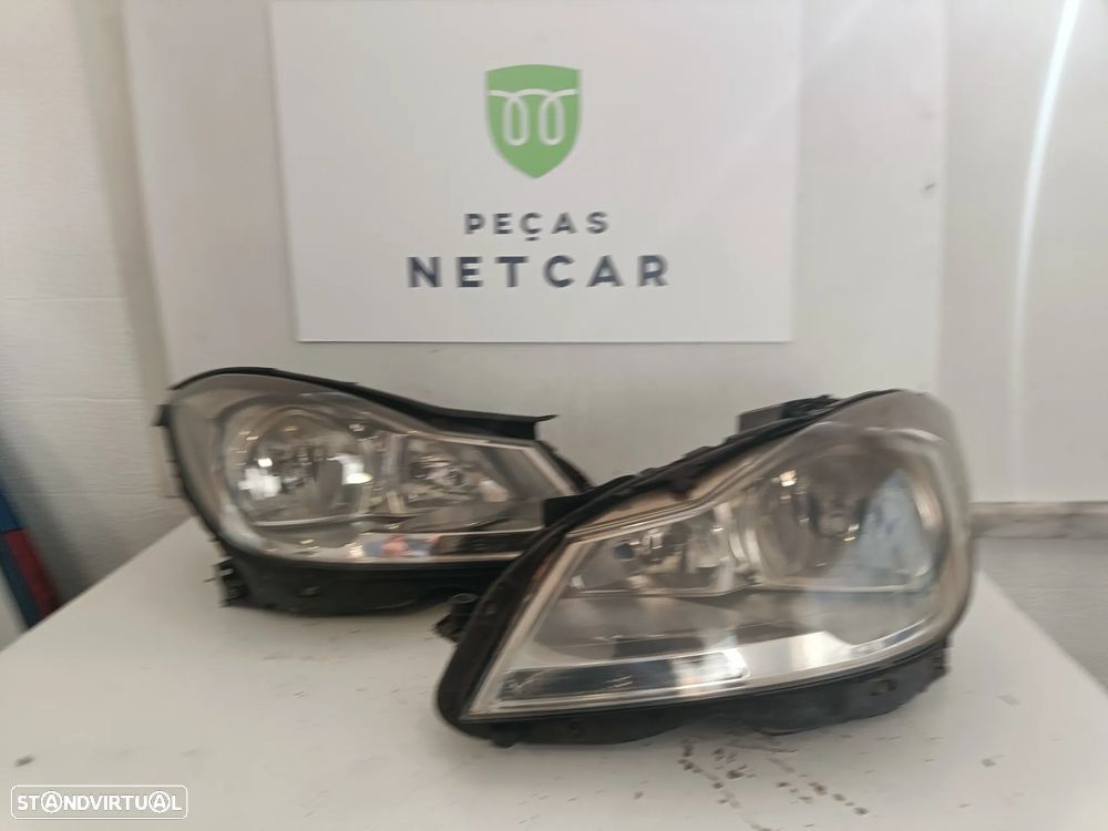 Farol optica Mercedes w204 classe c  2011 - 1