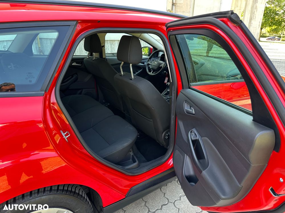 Ford Focus 1.5 TDCi ST-Line - 27