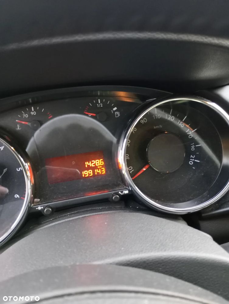 Peugeot 3008 HDi FAP 115 Family - 5