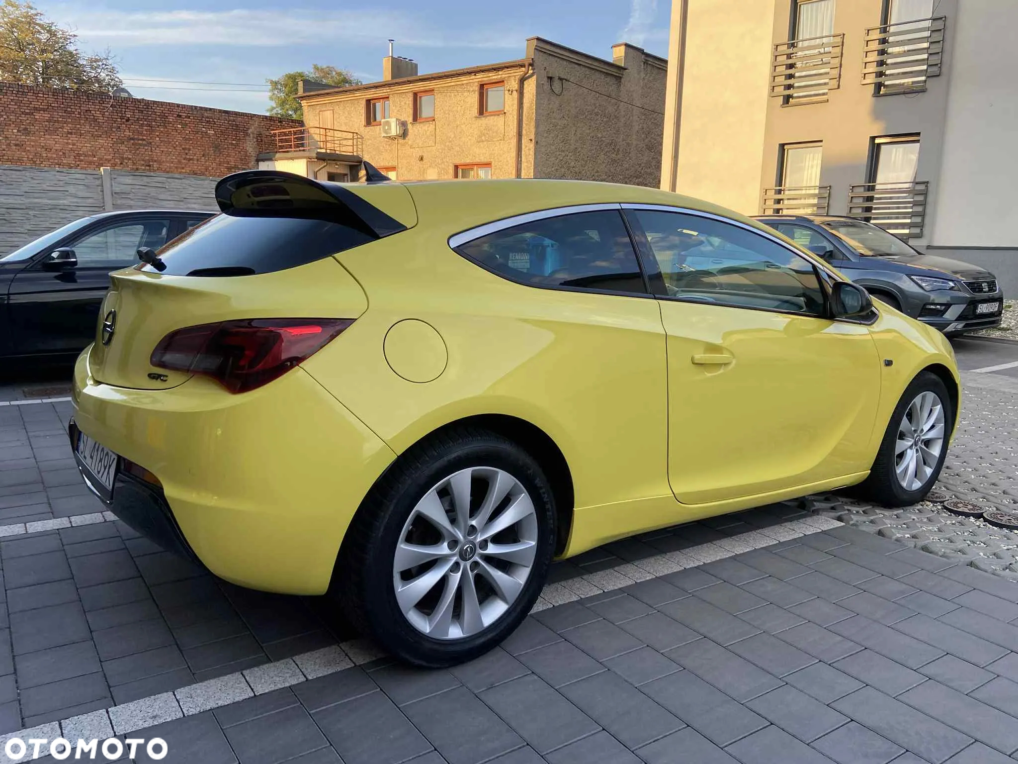 Opel Astra IV GTC 1.6 CDTI Sport S&S - 4