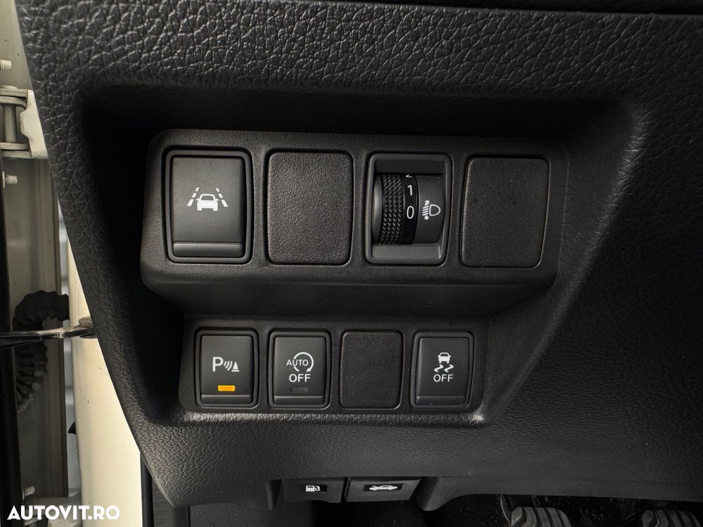 Nissan Qashqai 1.5 DCI N-Connecta - 19