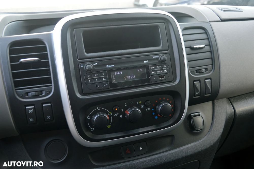 Renault Trafic - 21