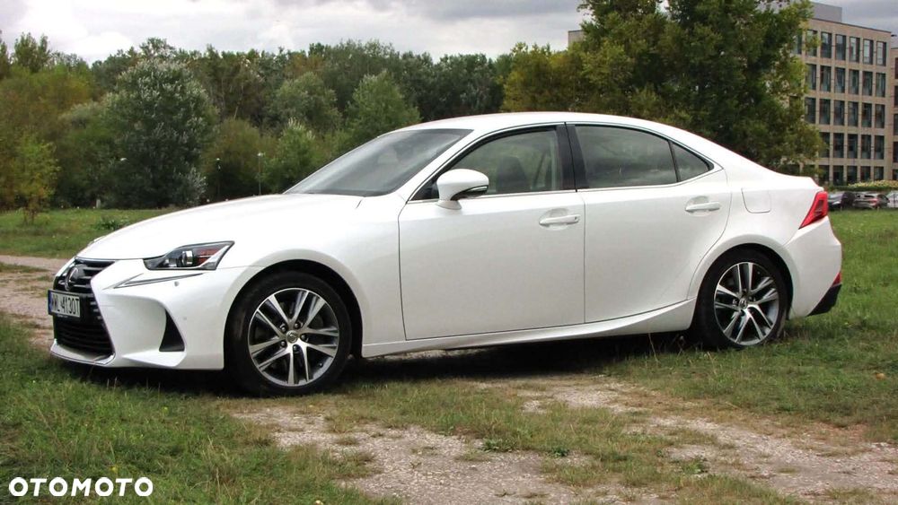Lexus IS 200t / 300 Elegance - 3